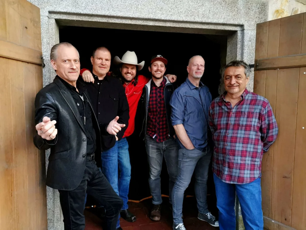 The Countryholics